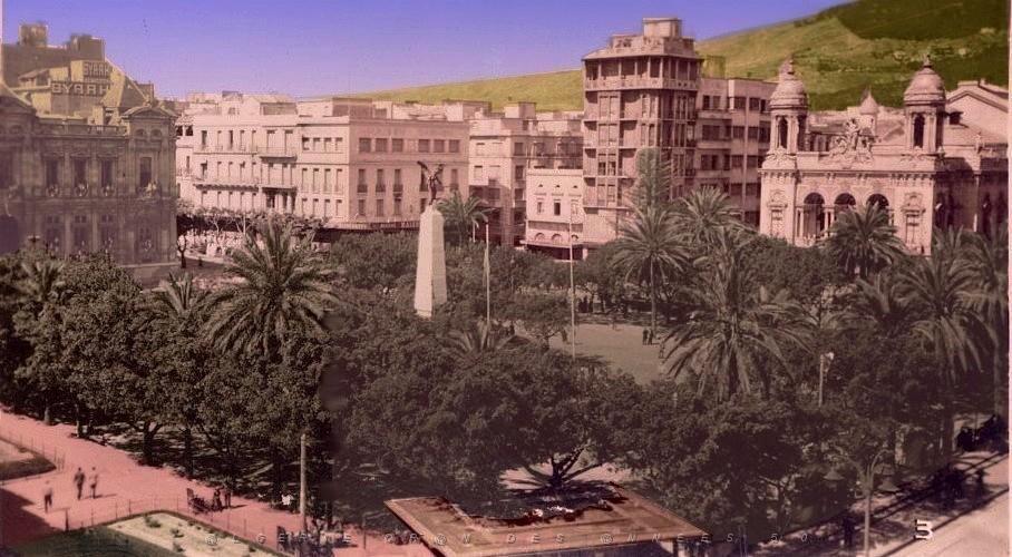 ORAN - La Place Foch.jpg
